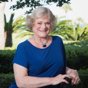 Meet your Posher, Elaine